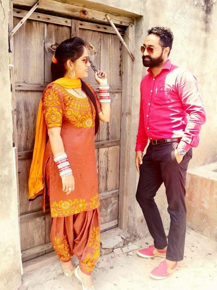  Punjabi  Couple  Pics  Ideas Hindi Shayari Sad Sms Punjabi  